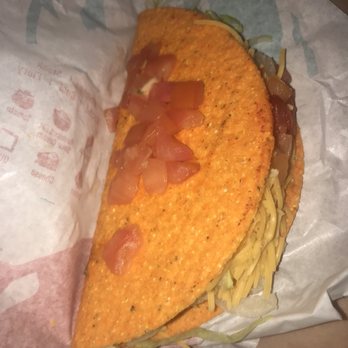 Taco Bell - The tomatoes were on the side of my taco, barely any where it's supposed to go. - Fast Food Near Me - Pickens, South Carolina Taco Bell - The tomatoes were on the side of my taco, barely any where it's supposed to go. - Fast Food Near Me - Pickens, South Carolina