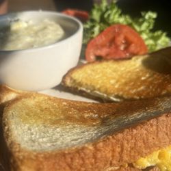 Kendall’s Grill - BLT with egg and creamy grits