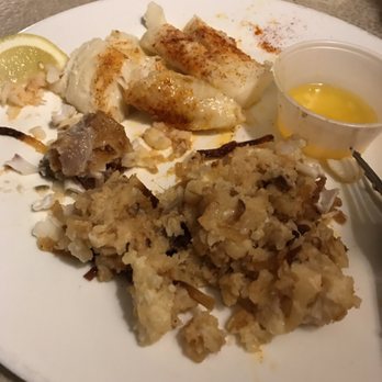 Fibs - a plate of food on a table - American Near Me - Rockton, Illinois Fibs - a plate of food on a table - American Near Me - Rockton, Illinois