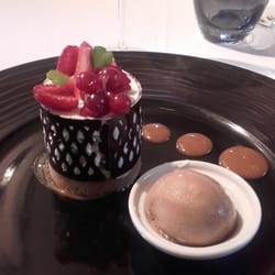 Le Septentrion - Sablé breton et mousse vanille bourbon et fruits de saison et son sorbet balsamique