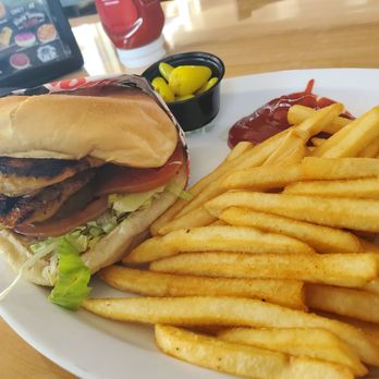 World Famous Grill - Grilled Chicken Sandwich - Halal Near Me - Bell, California World Famous Grill - Grilled Chicken Sandwich - Halal Near Me - Bell, California