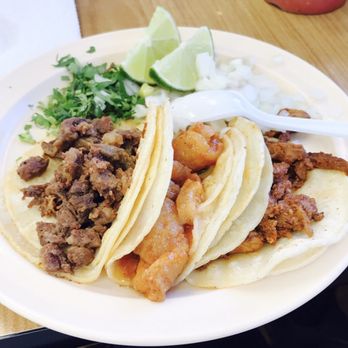 Birriería Aguiñaga - Three corn tacos with various meat - Mexican Near Me - Garland, Texas Birriería Aguiñaga - Three corn tacos with various meat - Mexican Near Me - Garland, Texas