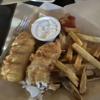 The Londoner Pub Dallas - Fish and chips - Pubs Near Me - Dallas, Texas The Londoner Pub Dallas - Fish and chips - Pubs Near Me - Dallas, Texas