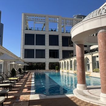 帝苑酒店 - Beautiful rooftop pool and hot tub - Hotels Near Me - Hong Kong, HK