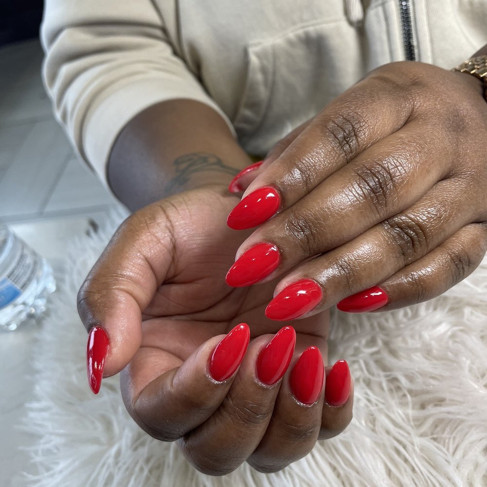 US Nail Spa - I love the shape and the color. TINA did an excellent job. - Nail Salons Near Me - Irving, Texas