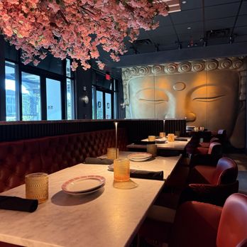 Blackbird Modern Asian - Chinese Near Me - Naples, Florida Blackbird Modern Asian - Chinese Near Me - Naples, Florida