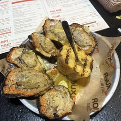 Roux 61 Seafood & Grill - Oysters