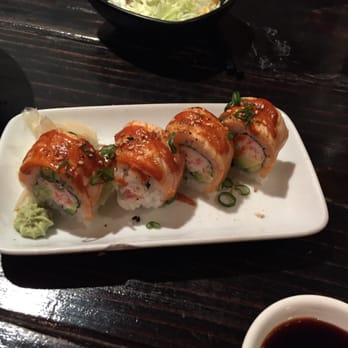 Ebaes - Seared salmon roll - Ramen Near Me - Los Angeles, California