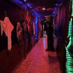 Hudson's Restaurant - Spooky back hallway