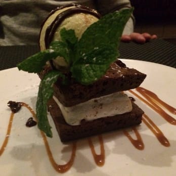 Market Bistro - Stuffed Brownie - New American Near Me - Jericho, New York