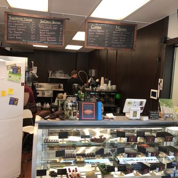 El Buen Cacao - Inside - Chocolatiers & Shops Near Me - Idyllwild, California El Buen Cacao - Inside - Chocolatiers & Shops Near Me - Idyllwild, California