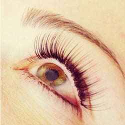 Whiplash Extensions - The perfect Natural Lash