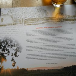 De Santa Rosalia - Mantel individual con la historia de la finca Santa Rosalía y de sus bueyes wagyu