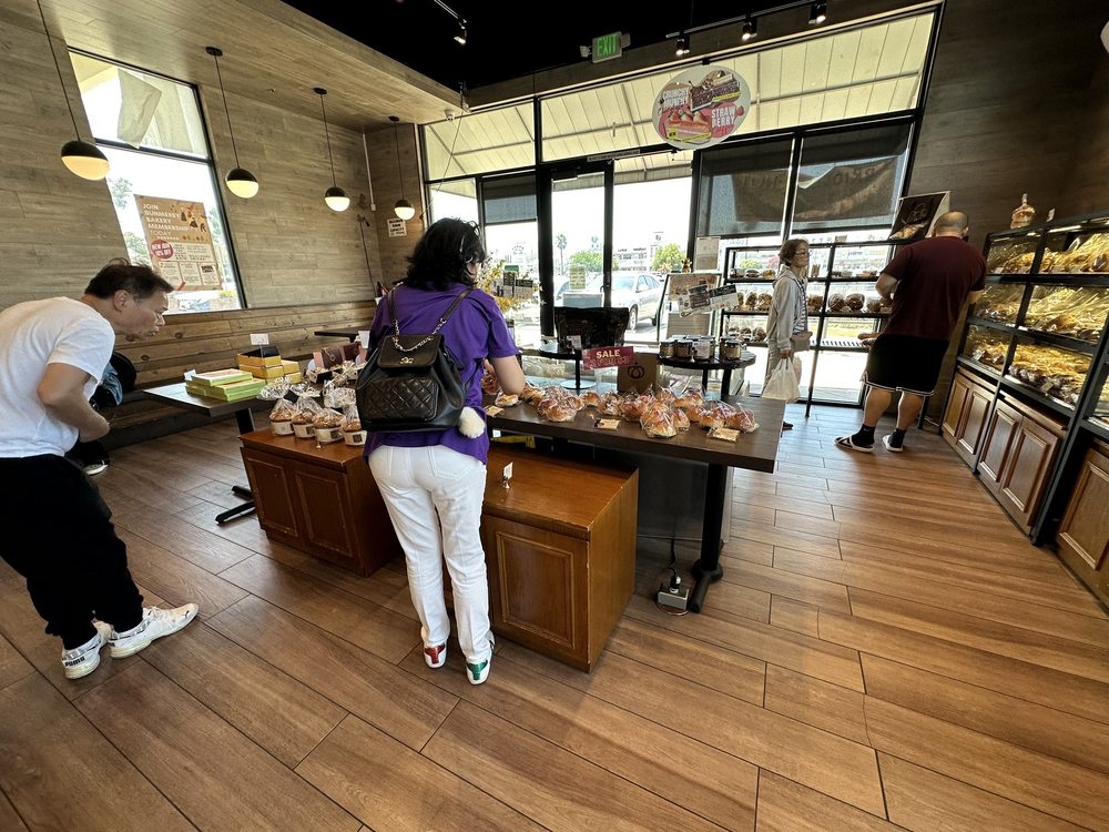 Sunmerry Bakery