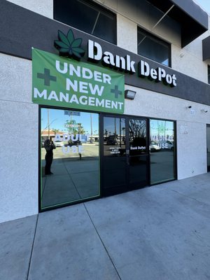 Dank Depot by null