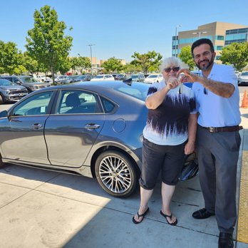 Dublin Kia - Car Dealers Near Me - Dublin, California
