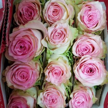 Kennicott Warren - Nordlie Detroit is the premier distributor of roses at Valentine's Day, Mother's Day and the rest of the year as well - Florists Near Me - Warren, Michigan