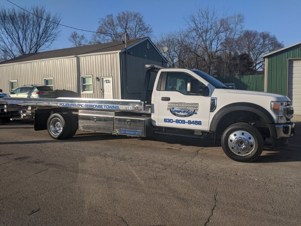 AUTO EXPRESS TOWING Updated September 2024 135 3rd St, Aurora