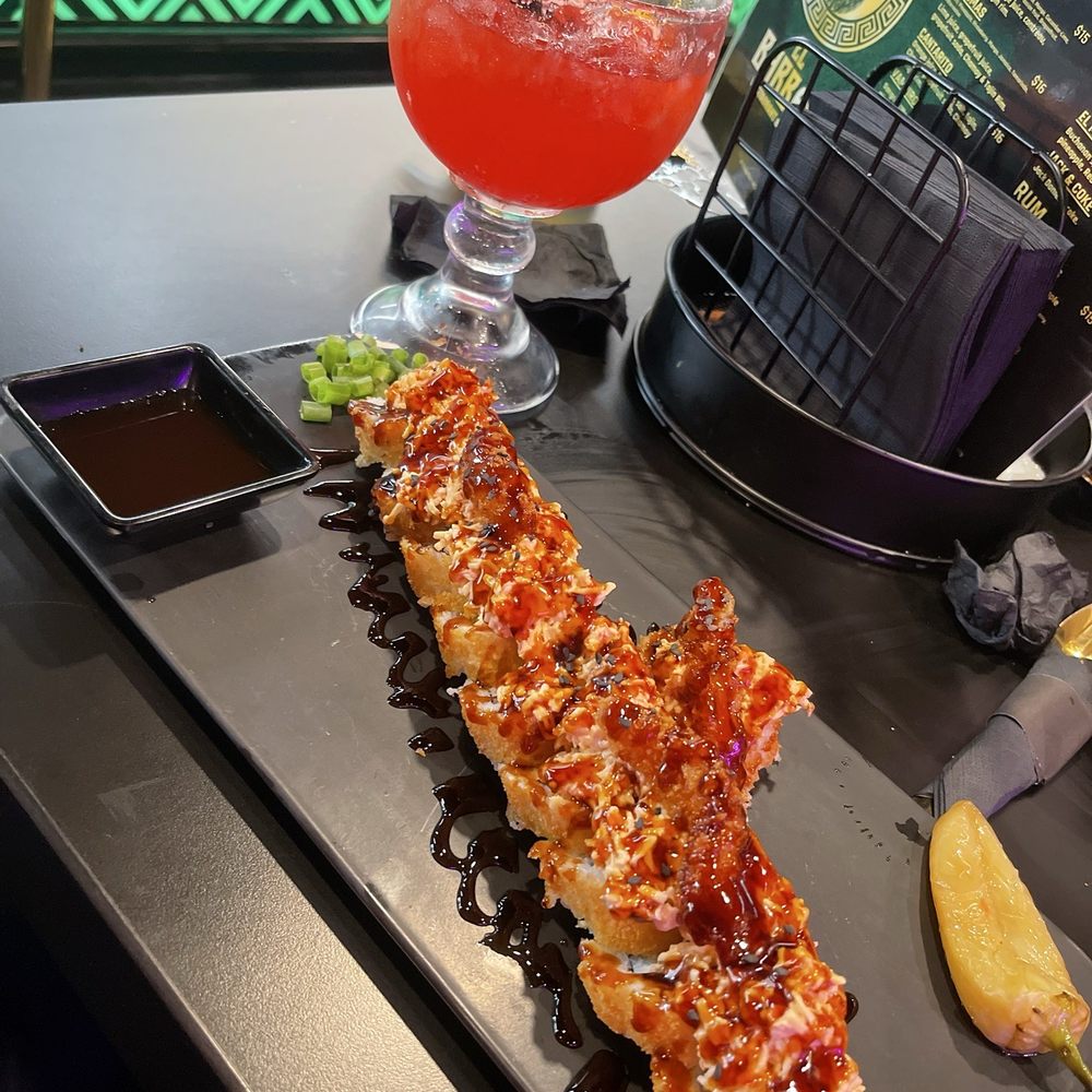Sushi and margarita