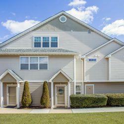 Jeanne Bongo - Berkshire Hathaway HomeServices - JUST LISTED - Gorgeous Clifton Townhouse!