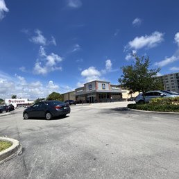 Lots of parking and convenience