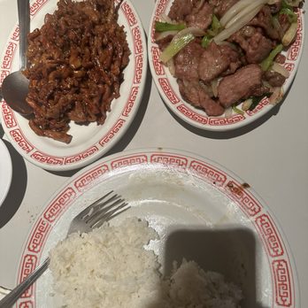 Shanghai Place - Hot garlic sauce pork (left), Mongolian beef(right) - Chinese Near Me - Mission Viejo, California