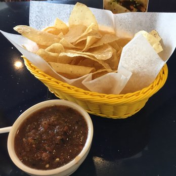 Caliente - Chips and salsa - Tex-Mex Near Me - Houston, Texas