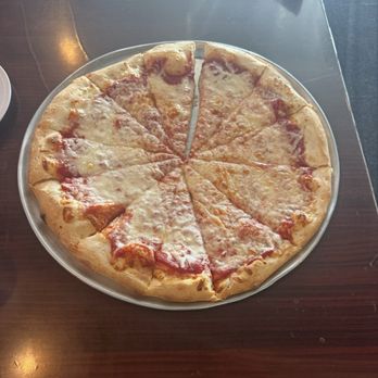 Idyllwild Pizza - Large cheese pizza - Pizza Near Me - Idyllwild, California