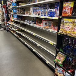 Dollar General - Where's the snacks?