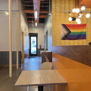 Philz Coffee - Inside - Coffee & Tea Near Me - Studio City, California