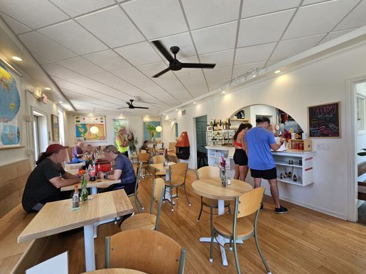 Cafe Birdie by null