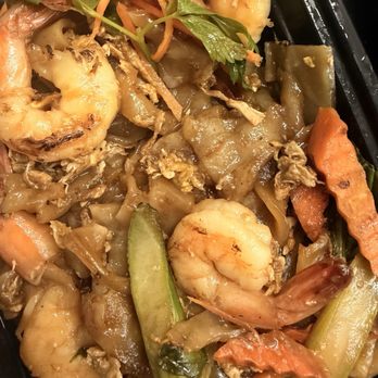 Attarote Thai - Pad See-Ew - Thai Near Me - East Rutherford, New Jersey Attarote Thai - Pad See-Ew - Thai Near Me - East Rutherford, New Jersey