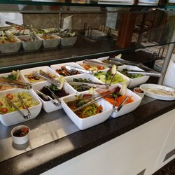 Restaurant H+ Hotel - Sonntagsbrunchbuffet - Salat