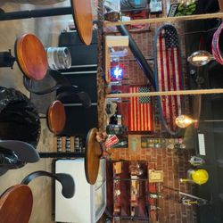 Smokie River Smoked Meats - Inside area