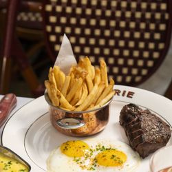 La Grande Boucherie - Steak aux Oeufs - La Grande Boucherie Miami
