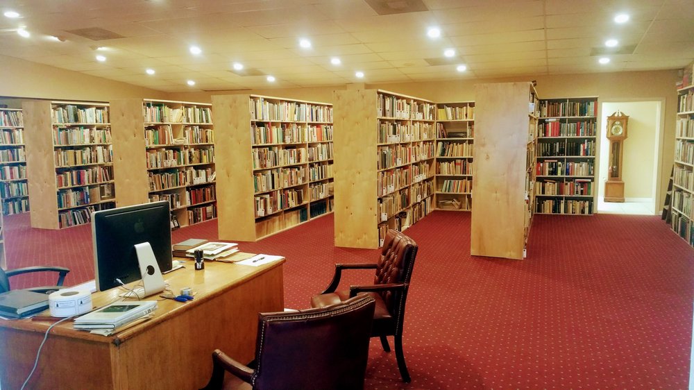 LIGHTHOUSE BOOKS, ABAA 13 Photos 14046 5th St, Dade City, Florida Bookstores Phone