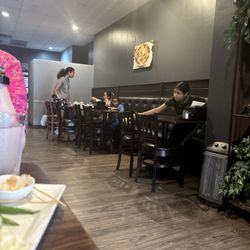 Tasty Thai - Inside table seating.
