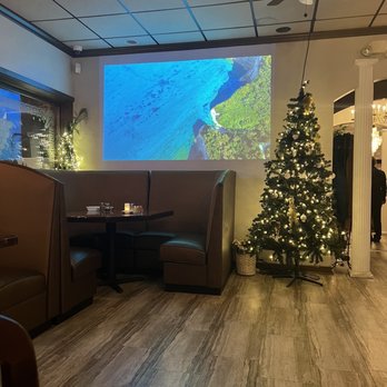 The Grapevine - A moving wallpaper of beautiful views of Italy and Greece! - Italian Near Me - Richmond, Virginia