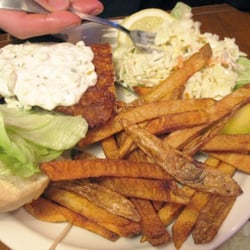 The Claddagh Pub & Restaurant