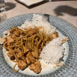 Sapporo - Chicken stir fry noodle