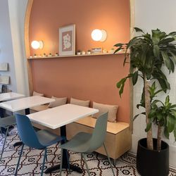 Alfalfa - Interior