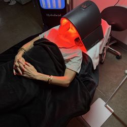 TM Aesthetics - Hydrafacial