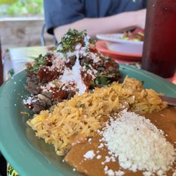 Café Corazón - Rice and beans and.. carne?