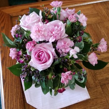 Bakersfield Flower Market - Week after delivery still enjoying. - Florists Near Me - Bakersfield, California Bakersfield Flower Market - Week after delivery still enjoying. - Florists Near Me - Bakersfield, California