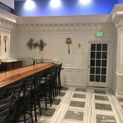 Monmouth Squash Club & Swim School - Bar / lounge