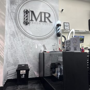Mr Fresh Cutzz - Entrance. Couldn't get a pic of the place bc there are so many people. - Barbers Near Me - Whittier, California Mr Fresh Cutzz - Entrance. Couldn't get a pic of the place bc there are so many people. - Barbers Near Me - Whittier, California