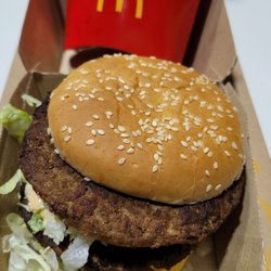 McDonald's - Denali Mac with fries
