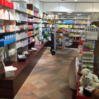 Delphin Apotheke - Innenraum - Pharmacy Near Me - Büsum, SH
