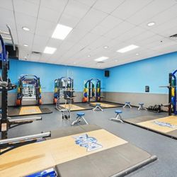 Crunch Fitness - Blaine