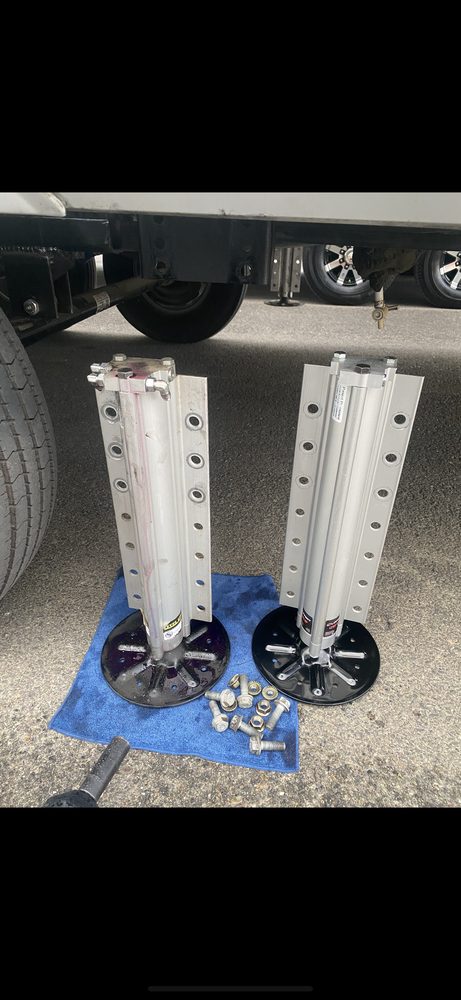 Slide of Emergency Mobile RV Repair & Service